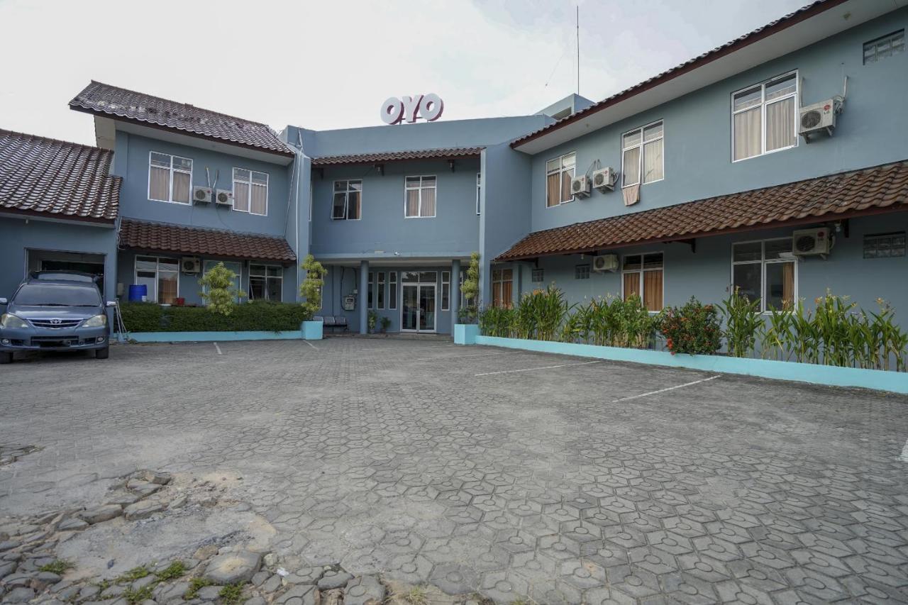 OYO 1844 Bravo Residence Pangkal Pinang Exterior foto